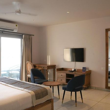 Ariena By Spree Hotels Goa Morjim Luaran gambar