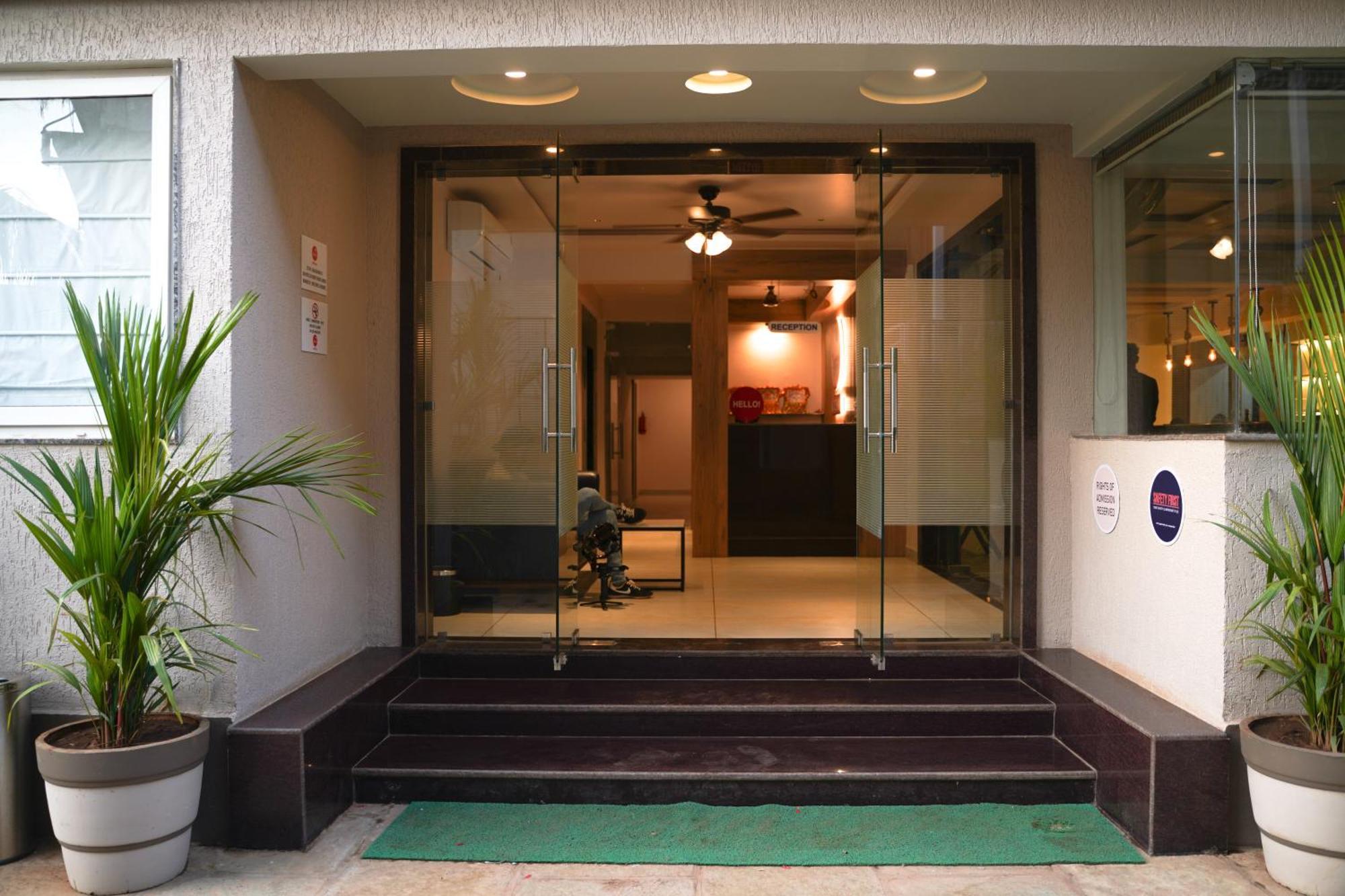 Ariena By Spree Hotels Goa Morjim Luaran gambar