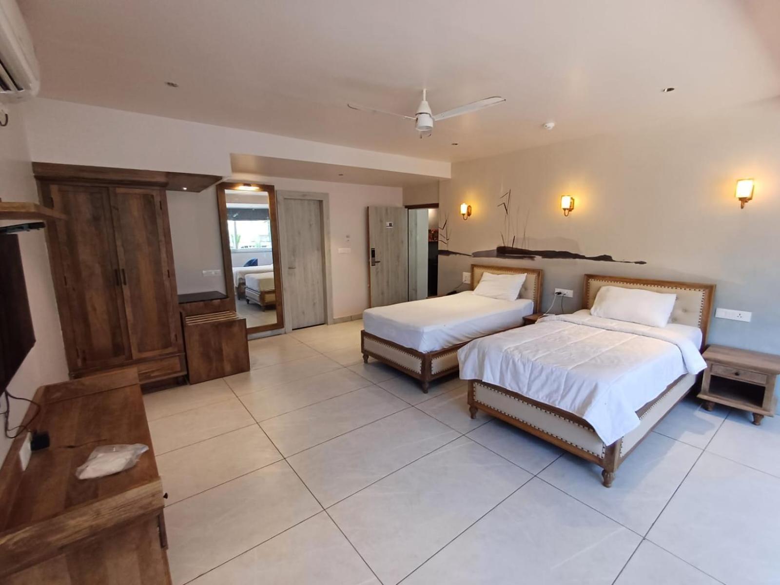 Ariena By Spree Hotels Goa Morjim Luaran gambar