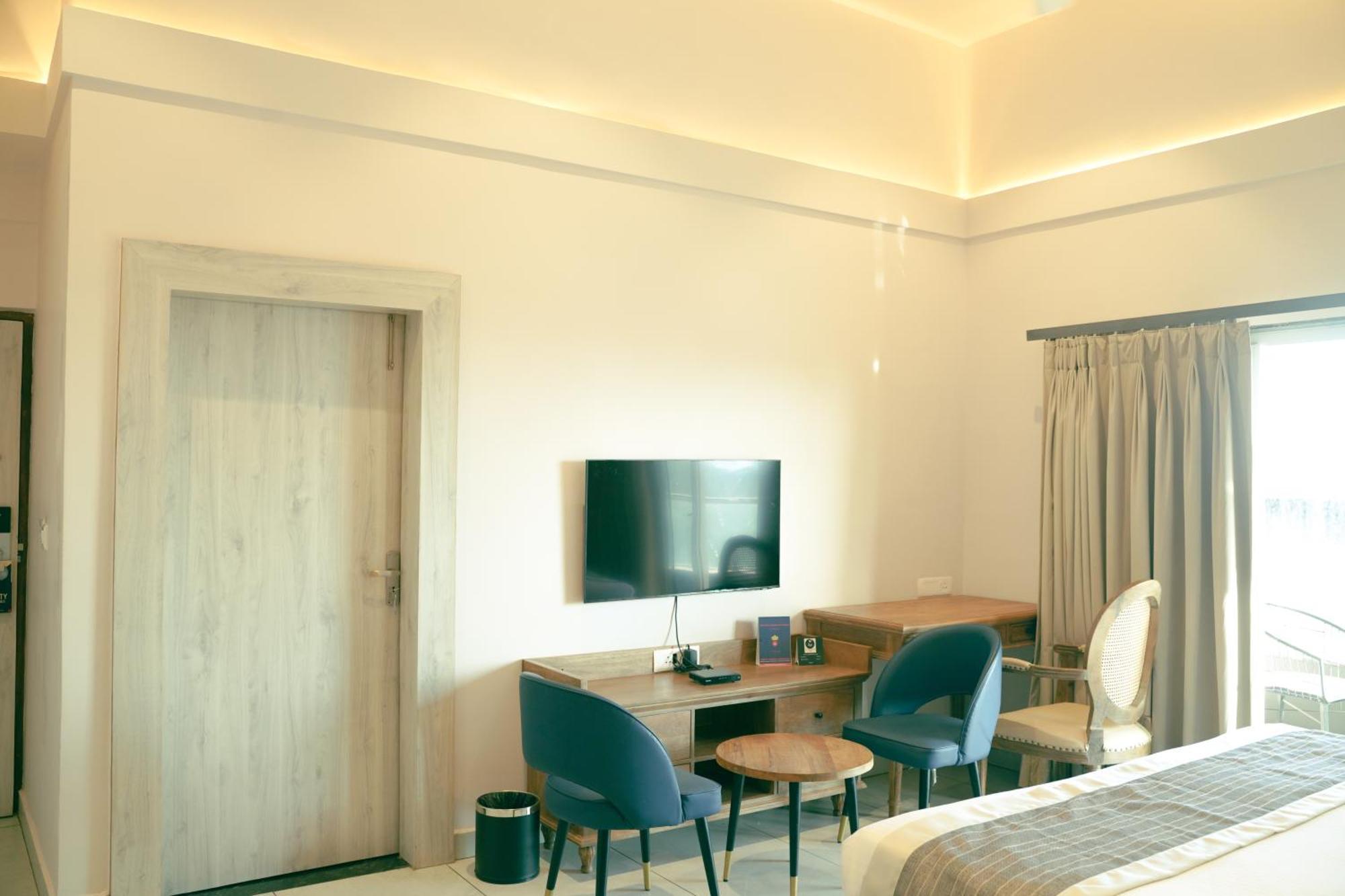 Ariena By Spree Hotels Goa Morjim Luaran gambar